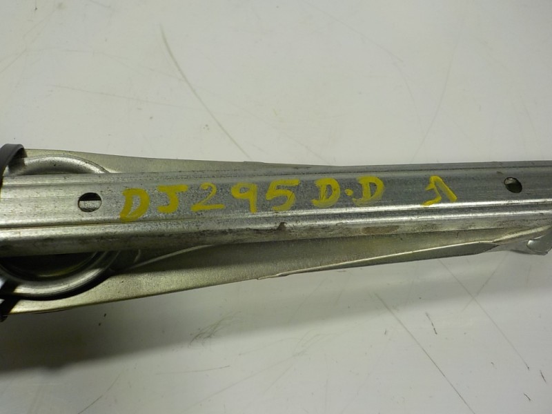 Recambio de elevalunas delantero derecho para lexus rx 450h referencia OEM IAM 6980148050 8571048090 0620202621