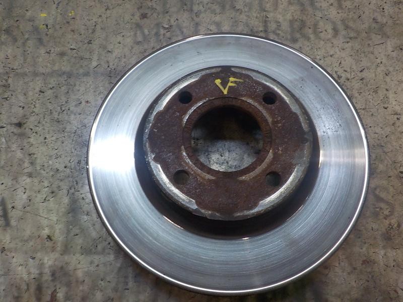 Recambio de disco freno delantero para ford fiesta (ccn) titanium referencia OEM IAM 1679853  