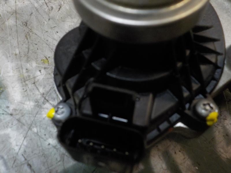 Recambio de valvula egr para toyota verso 1.6 d-4d cat referencia OEM IAM 25620WA010 73789110 73789110