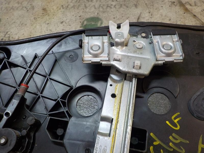 Recambio de elevalunas trasero izquierdo para ford fiesta (ccn) titanium referencia OEM IAM 2041182  