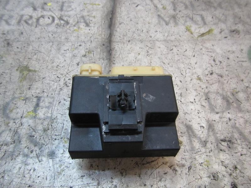 Recambio de caja precalentamiento para peugeot 308 active referencia OEM IAM 6500EJ 9662570880 