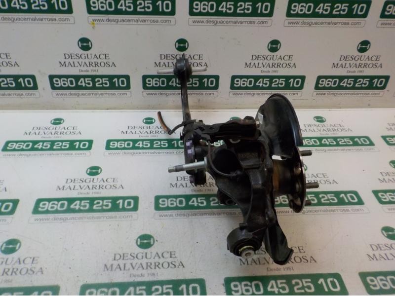 Recambio de mangueta trasera derecha para toyota rav4 hybrid fwd referencia OEM IAM 4230442060  