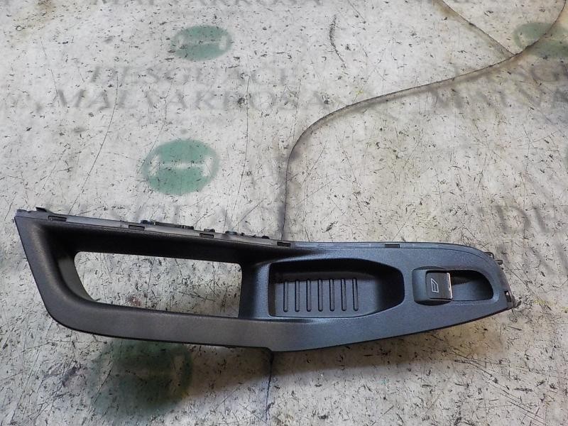 Recambio de mando elevalunas delantero derecho para ford fiesta (ccn) titanium referencia OEM IAM 1850432  