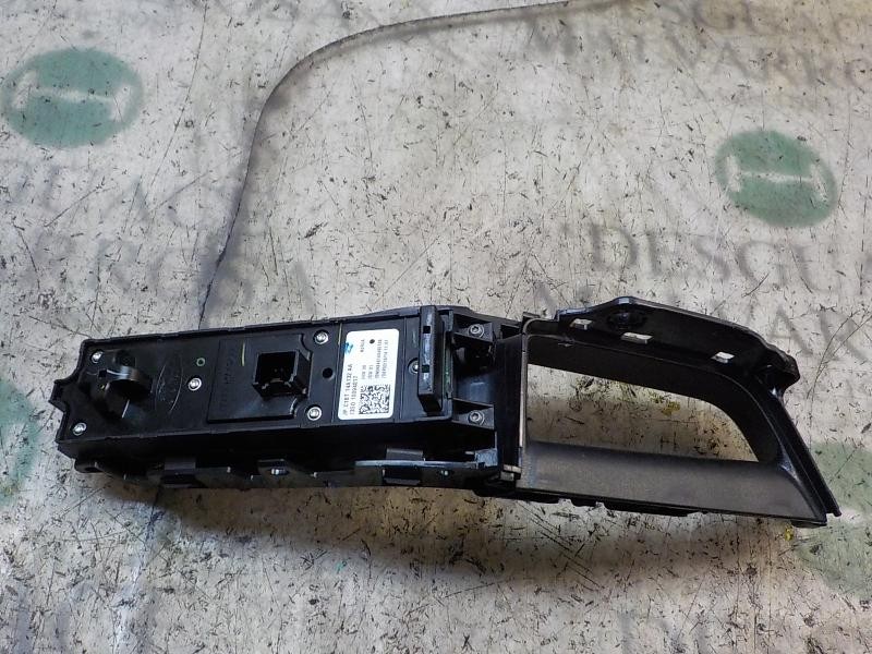 Recambio de mando elevalunas delantero izquierdo para ford fiesta (ccn) titanium referencia OEM IAM 2032974  