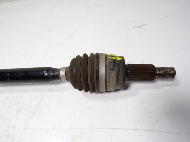 Recambio de transmision trasera derecha para land rover range rover evoque evoque referencia OEM IAM LR133241 K8D24K138AC K8D24K