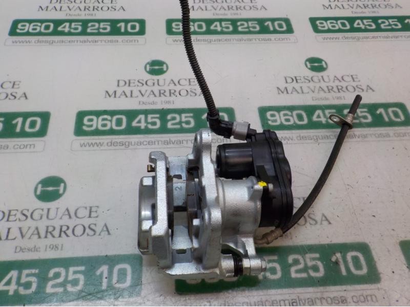 Recambio de pinza freno trasera derecha para toyota rav4 hybrid fwd referencia OEM IAM 4783042100  