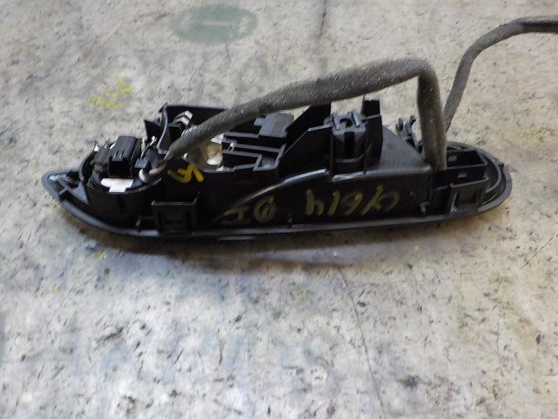 Recambio de maneta interior delantera izquierda para ford fiesta (ccn) titanium referencia OEM IAM 2146028  