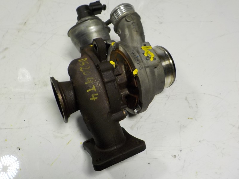 Recambio de turbocompresor para volvo v40 2.0 diesel cat referencia OEM IAM  31380220 