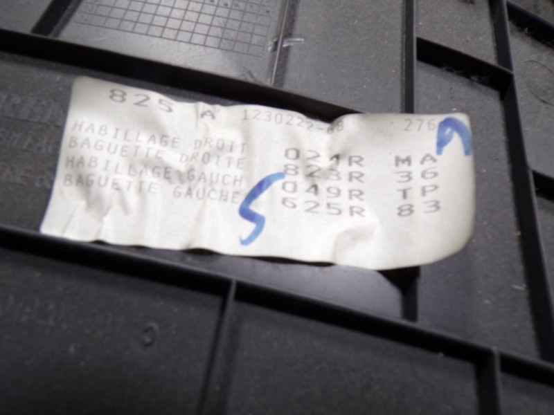 Recambio de guantera para renault scenic iii 1.5 dci diesel fap referencia OEM IAM 681080026R 395DAGBGCTF 