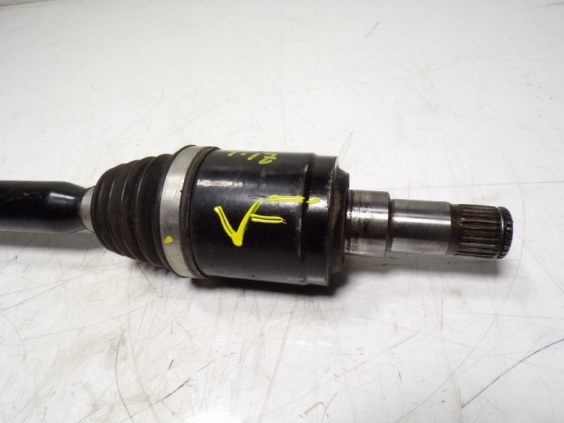 Recambio de transmision trasera izquierda para land rover range rover evoque evoque referencia OEM IAM LR133251 K8D24K139AC K8D2