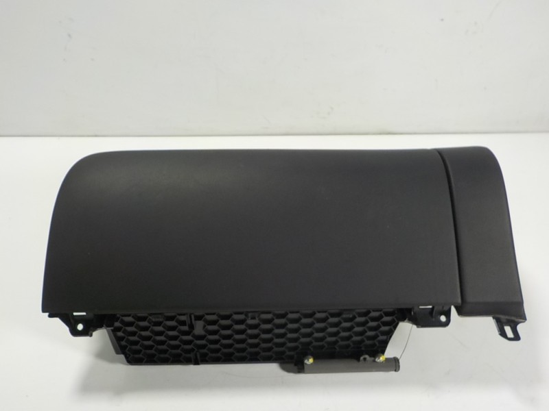 Recambio de guantera para lexus rx 450h referencia OEM IAM 5555048060C0 5555048020 5555048040