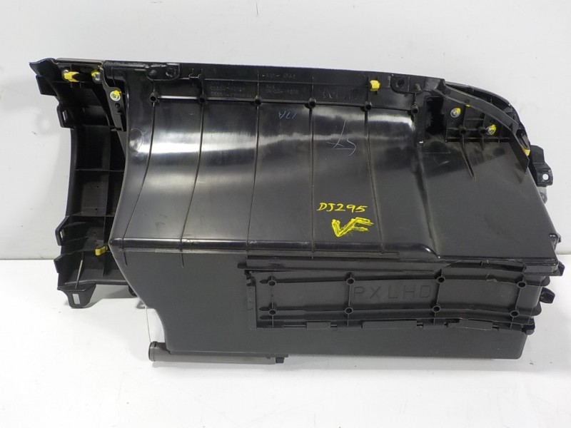 Recambio de guantera para lexus rx 450h referencia OEM IAM 5555048060C0 5555048020 5555048040