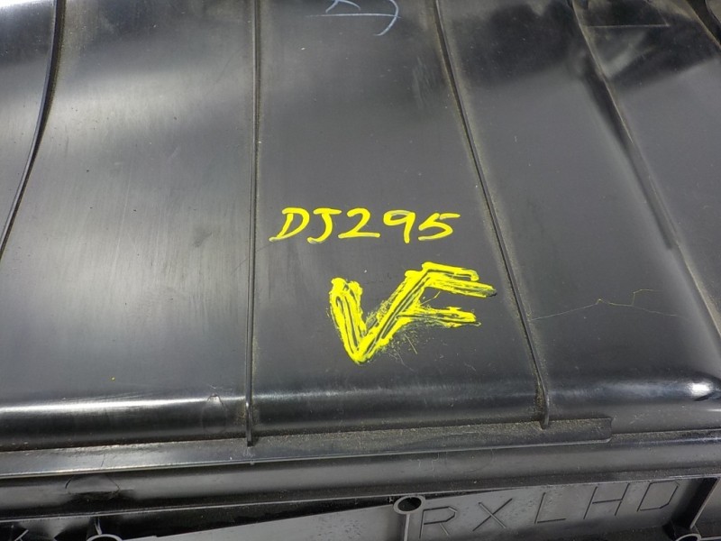 Recambio de guantera para lexus rx 450h referencia OEM IAM 5555048060C0 5555048020 5555048040