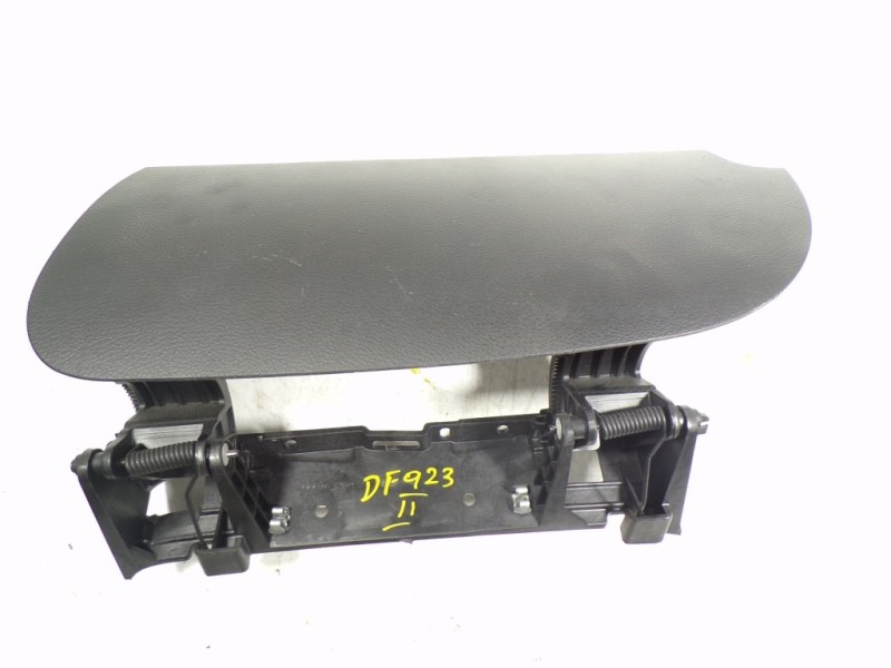 Recambio de guantera para lancia voyager (404) 2.8 16v jtdm cat referencia OEM IAM K1SV44DX9AI  