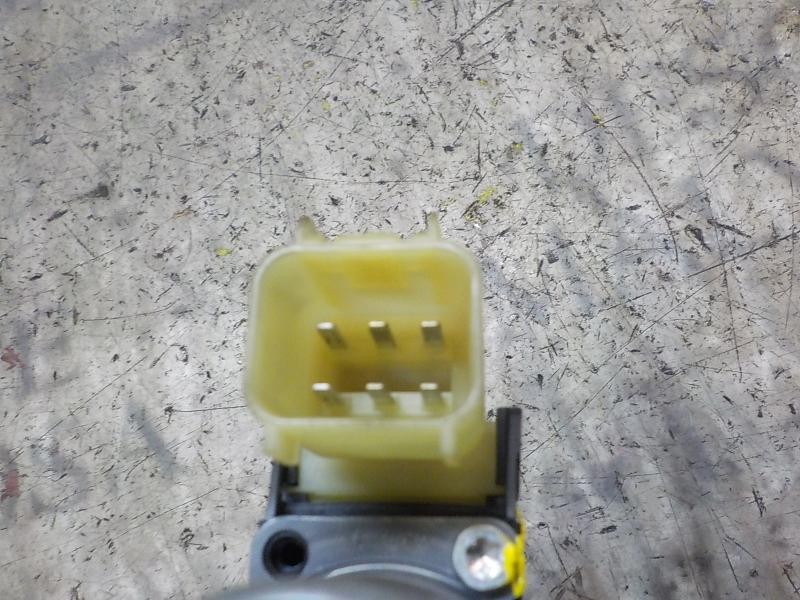 Recambio de motor elevalunas delantero derecho para ford fiesta (ccn) titanium referencia OEM IAM 1852734  