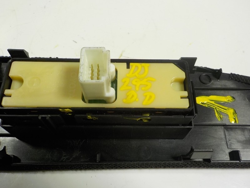 Recambio de mando elevalunas delantero derecho para lexus rx 450h referencia OEM IAM 8481048010 7423148110 192966