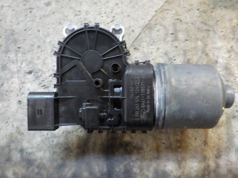 Recambio de motor limpia delantero para ford fiesta (ccn) titanium referencia OEM IAM 1698869 0390241574 0390241574