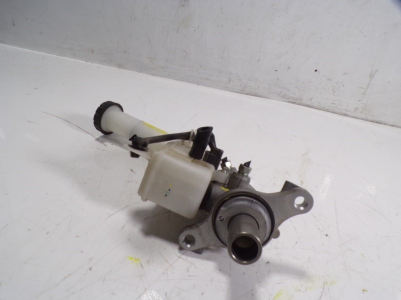 Recambio de bomba freno para nissan juke (f15) 1.5 turbodiesel cat referencia OEM IAM 460101KA0A  