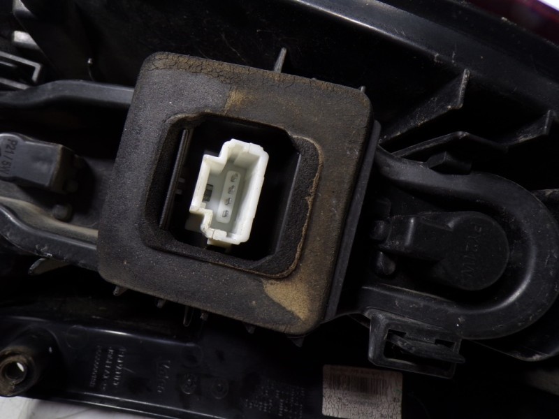 Recambio de piloto trasero derecho para renault scenic iii 1.5 dci diesel fap referencia OEM IAM 265500013R 265500013R 