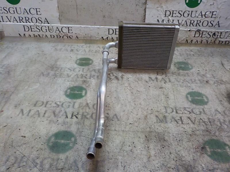 Recambio de radiador calefaccion / aire acondicionado para ford fiesta (ccn) titanium referencia OEM IAM 1743436  