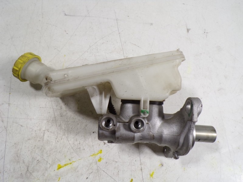 Recambio de bomba freno para peugeot 208 1.2 12v vti referencia OEM IAM 4601R7  
