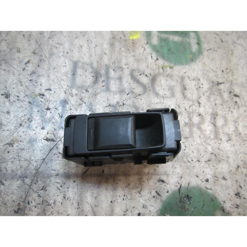 Recambio de mando elevalunas delantero derecho para chrysler jeep compass 2.0 crd cat referencia OEM IAM 56040693AD  