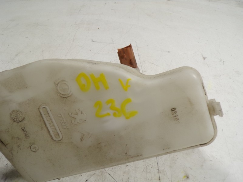 Recambio de bomba freno para peugeot 208 1.2 12v vti referencia OEM IAM 4601R7  