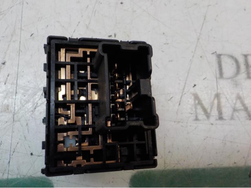 Recambio de mando retrovisor para nissan x-trail (t30) le referencia OEM IAM 25570AX005  