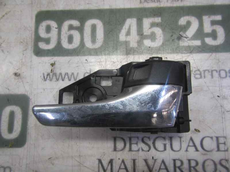 Recambio de maneta interior trasera derecha para toyota prius+ 1.8 16v (híbrido) referencia OEM IAM 6920533111C0  