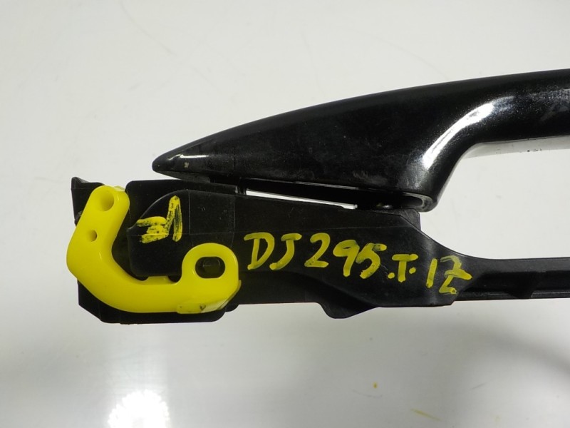 Recambio de maneta exterior trasera izquierda para lexus rx 450h referencia OEM IAM 6922076010C2  