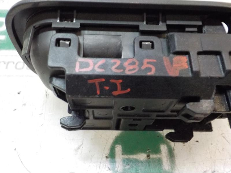 Recambio de maneta interior trasera izquierda para nissan x-trail (t30) le referencia OEM IAM 806718H301  