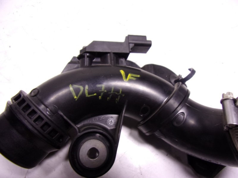 Recambio de tubo intercooler para citroën c3 aircross 1.2 12v e-thp referencia OEM IAM 9812736080  