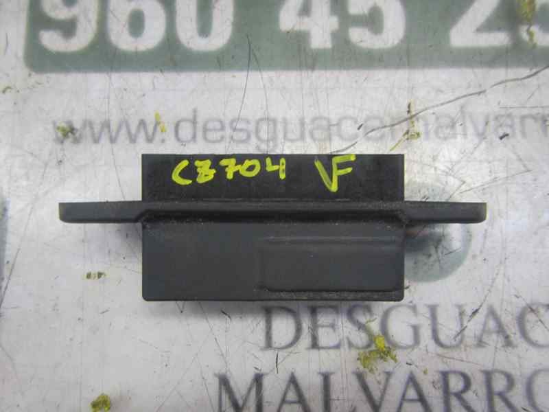 Recambio de maneta porton para toyota prius+ 1.8 16v (híbrido) referencia OEM IAM 8484028030  