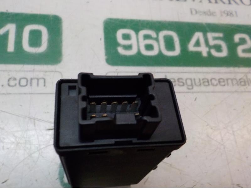 Recambio de modulo electronico para nissan x-trail (t30) le referencia OEM IAM 285963Y50 285963Y50 5WK46472B