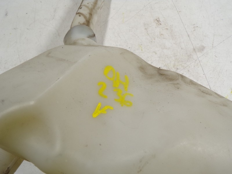 Recambio de deposito limpia para peugeot 208 1.2 12v vti referencia OEM IAM 6431N6  