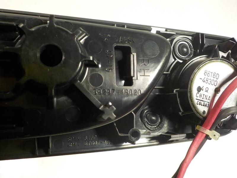 Recambio de maneta interior trasera derecha para lexus rx 450h referencia OEM IAM 6760748010C0 6929748020 8616048300