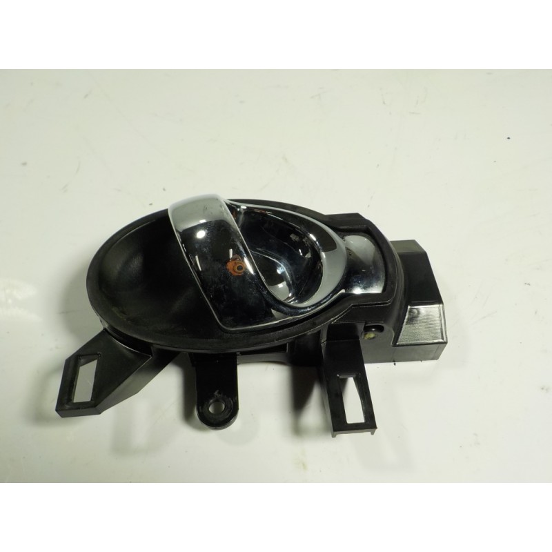 Recambio de maneta interior delantera derecha para nissan juke (f15) 1.5 turbodiesel cat referencia OEM IAM 80670BA61A  