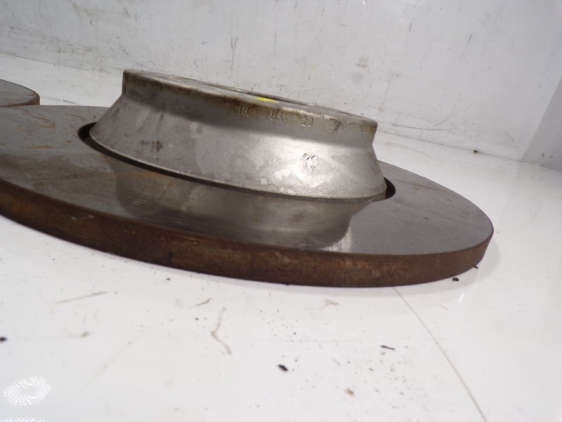 Recambio de disco freno trasero para volkswagen tiguan advance bmt referencia OEM IAM 3Q0615601A  