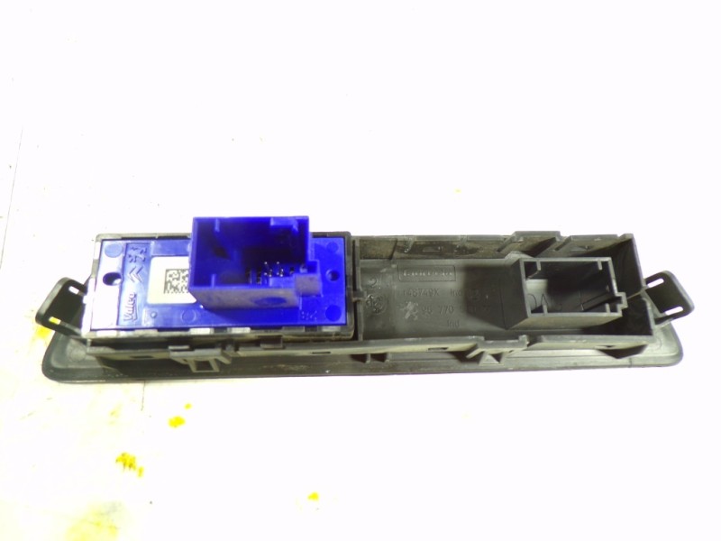 Recambio de modulo electronico para peugeot 208 1.2 12v vti referencia OEM IAM 96750117ZD 96750117ZD 