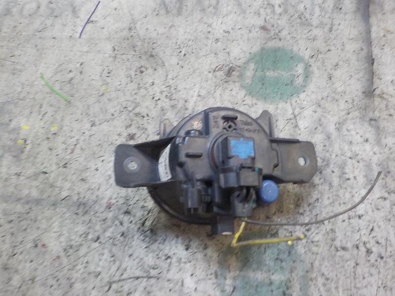 Recambio de faro antiniebla derecho para nissan micra (k13) 1.2 cat referencia OEM IAM   