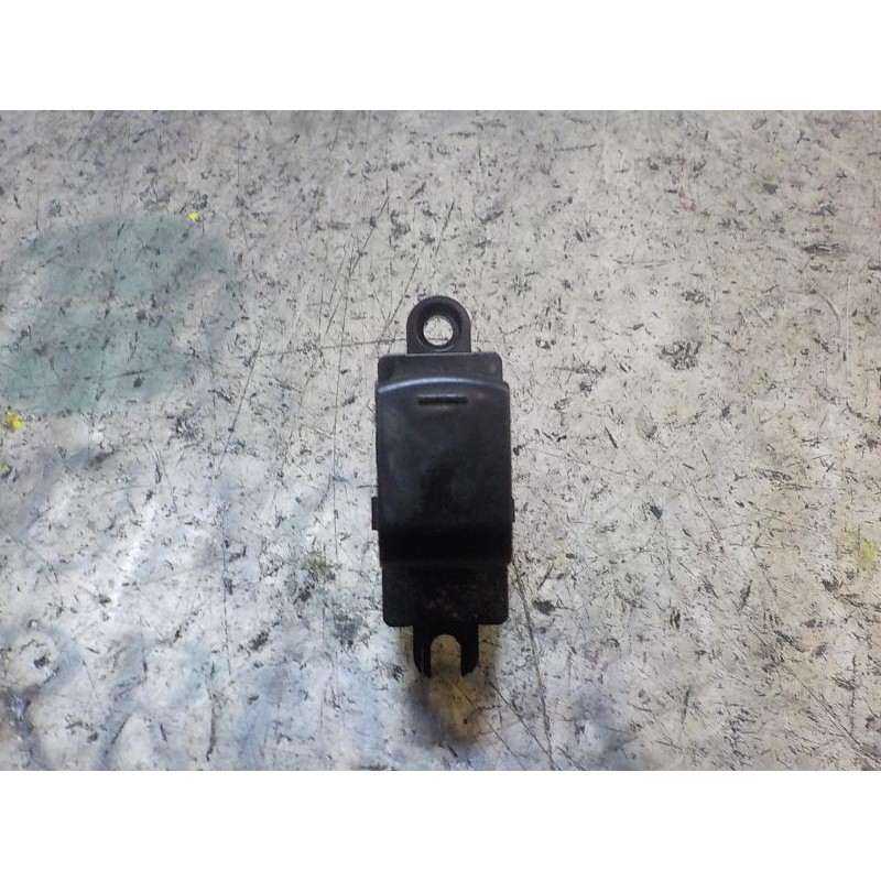 Recambio de mando elevalunas delantero derecho para nissan micra (k13) 1.2 cat referencia OEM IAM   