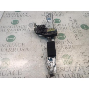 ELEVALUNAS TRASERO DERECHO 