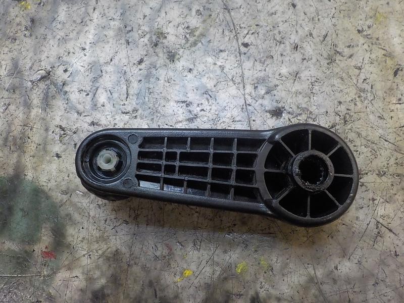 Recambio de maneta elevalunas trasera derecha para nissan micra (k13) 1.2 cat referencia OEM IAM   