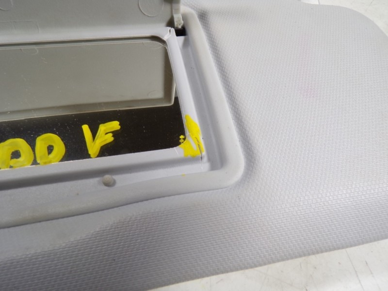 Recambio de parasol derecho para peugeot 208 1.2 12v vti referencia OEM IAM 16125932PR  