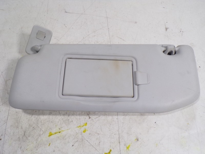 Recambio de parasol izquierdo para peugeot 208 1.2 12v vti referencia OEM IAM 16125932PR  