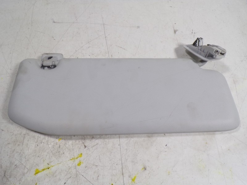 Recambio de parasol izquierdo para peugeot 208 1.2 12v vti referencia OEM IAM 16125932PR  