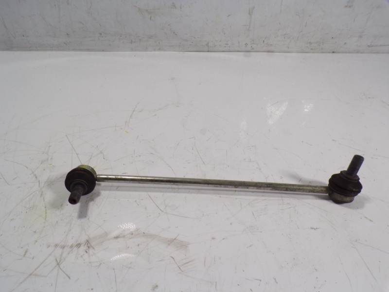 Recambio de tirante delantero derecho para volkswagen tiguan advance bmt referencia OEM IAM 5Q0411315A  