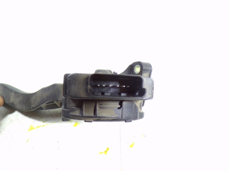 Recambio de potenciometro pedal para peugeot 208 1.2 12v vti referencia OEM IAM 1601CW 9671433780 