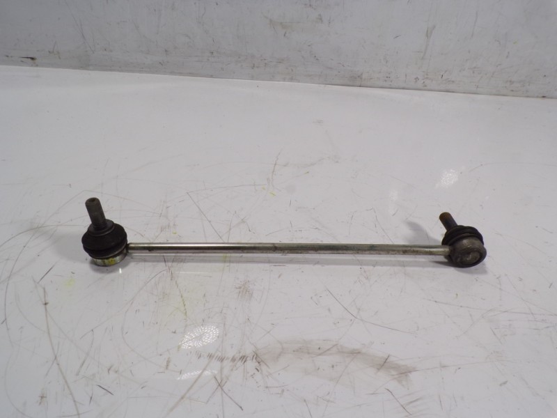 Recambio de tirante delantero izquierdo para volkswagen tiguan advance bmt referencia OEM IAM 5Q0411315A  