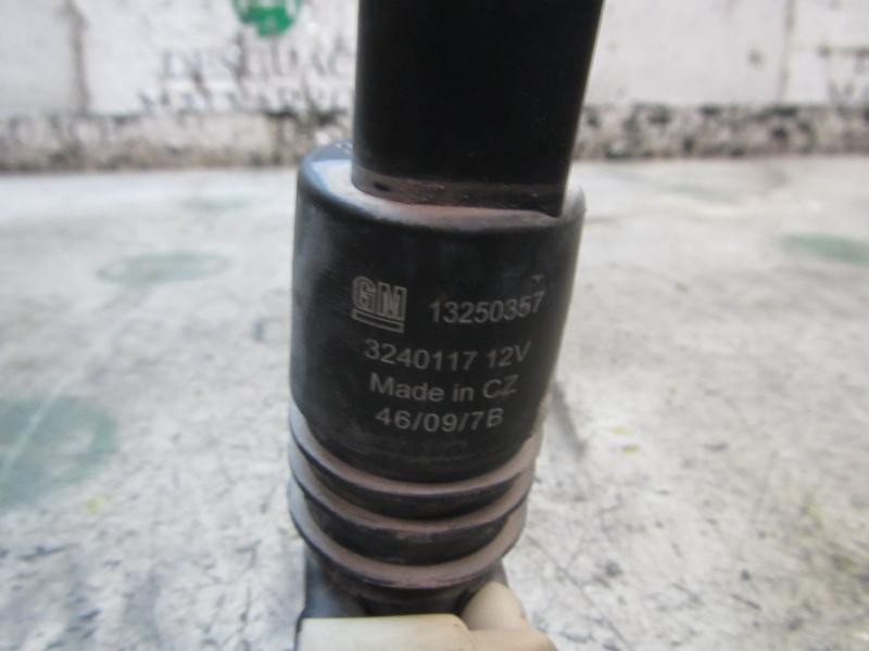 Recambio de bomba limpia para opel astra j lim. cosmo referencia OEM IAM 13250357  